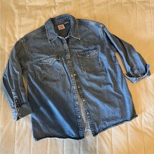Vintage Levi's Classic heavy duty Denim Shirt